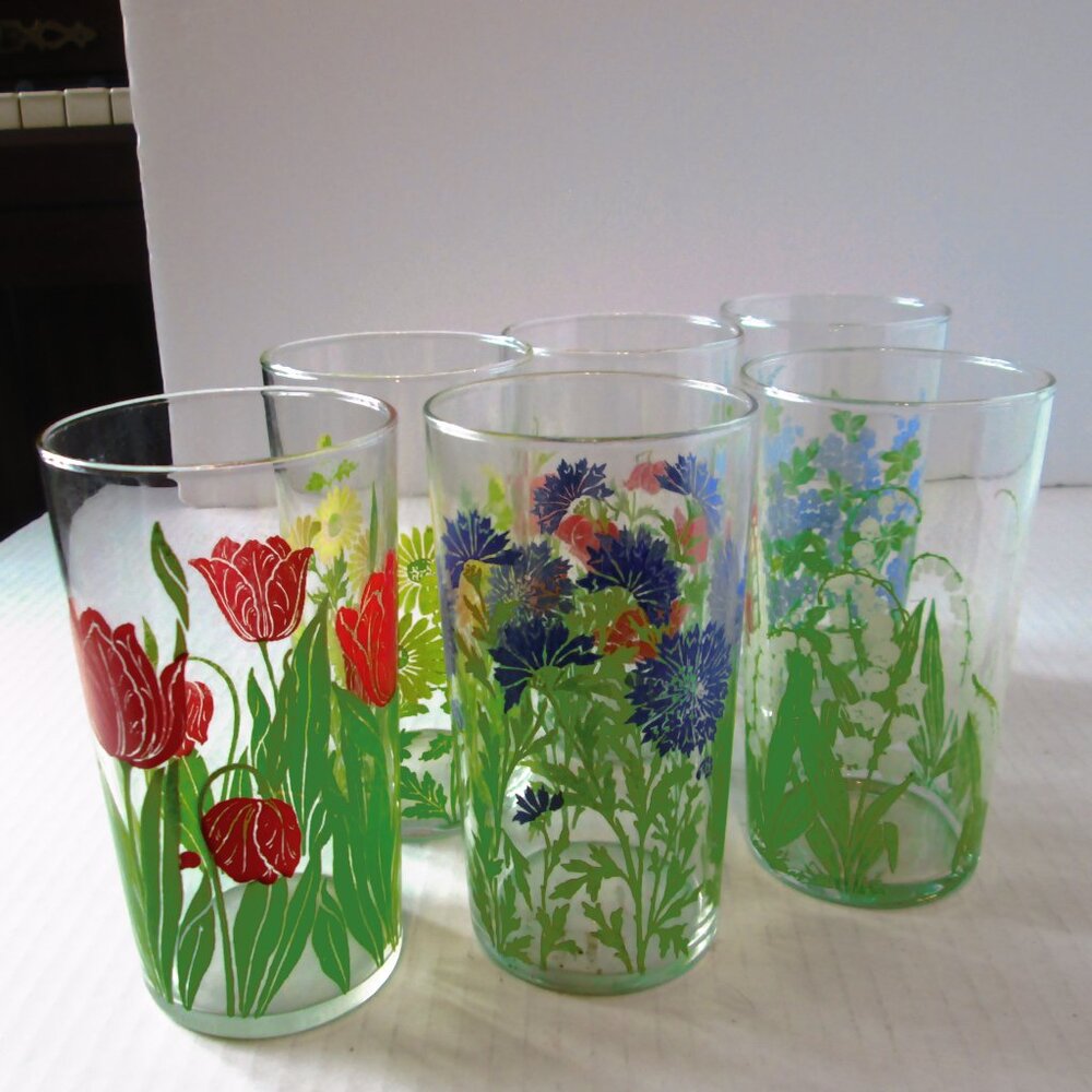 Vtg Mid-Century(6) Colorful Juice Glasses tulips,bluebells,daisies each uni